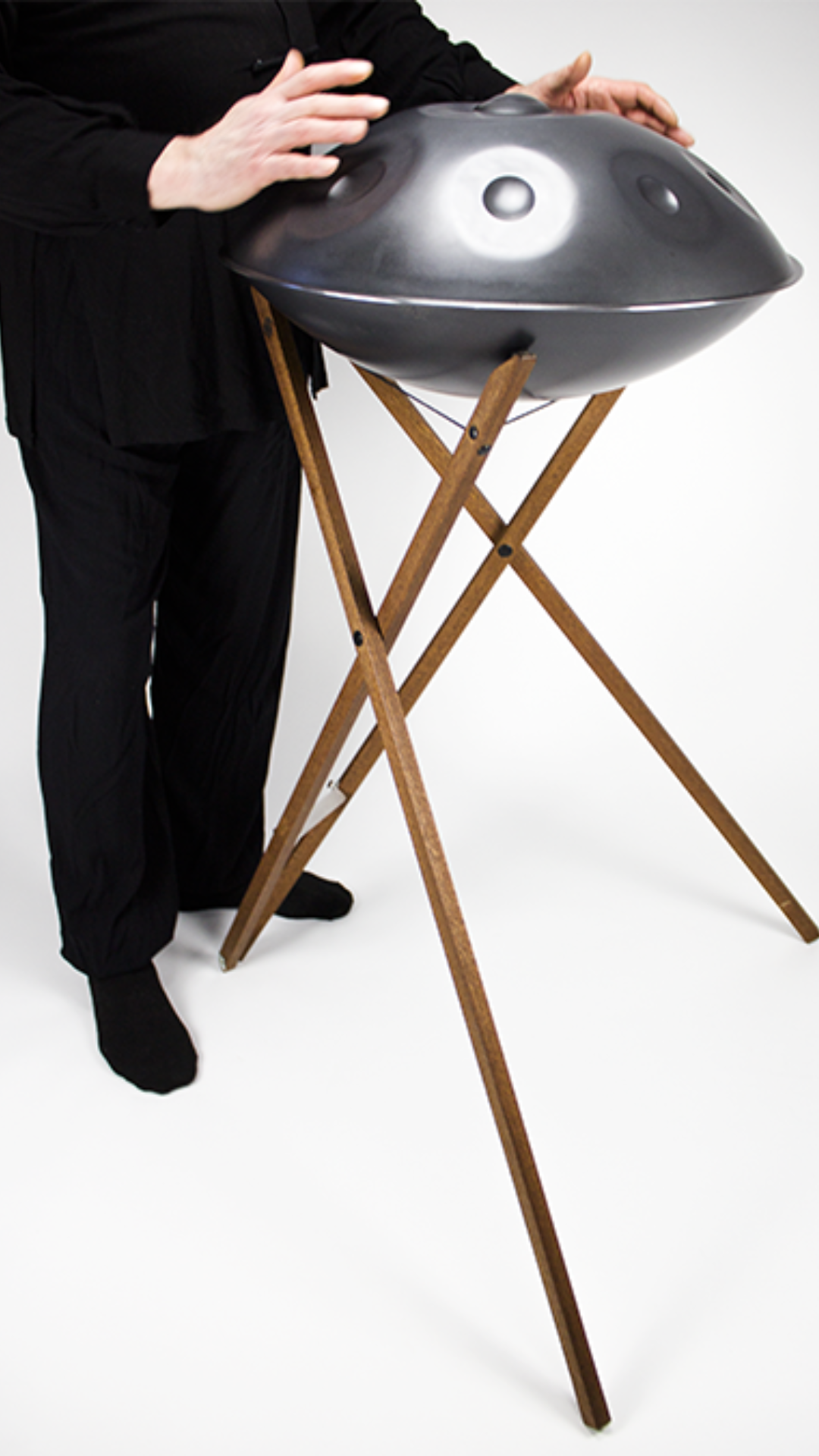 5 Best Handpan Stands for Playing: An Expert Buyer's Guide